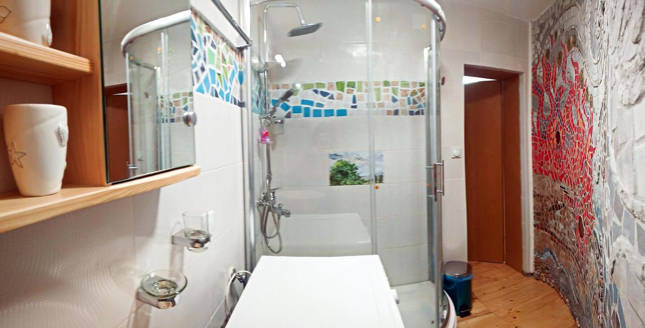 Ferienwohnung Sirma'S Unique Artsy Modern Quiet 1-Bdrm In The Heart Of Skopje Exterior foto